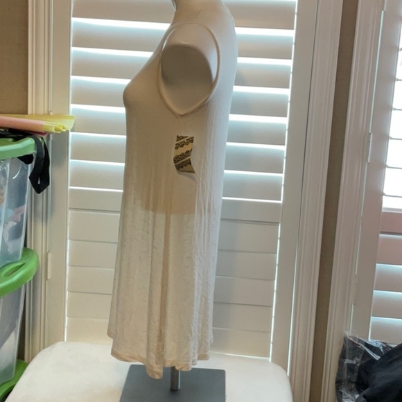 Eyeshadow Cream Mini Dress - Picture 5 of 9